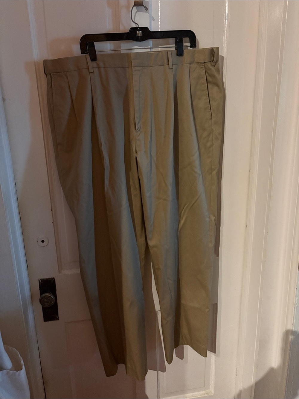 Lands' End Men's Classic Pleated Chinos - Khaki Tan